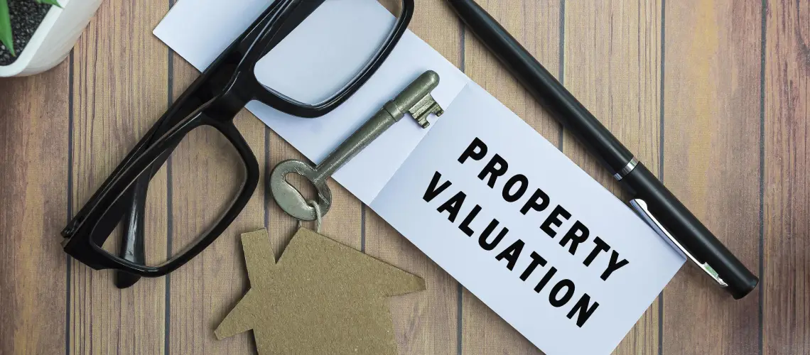 A professional property valuer conducting an accurate valuation in Melbourne